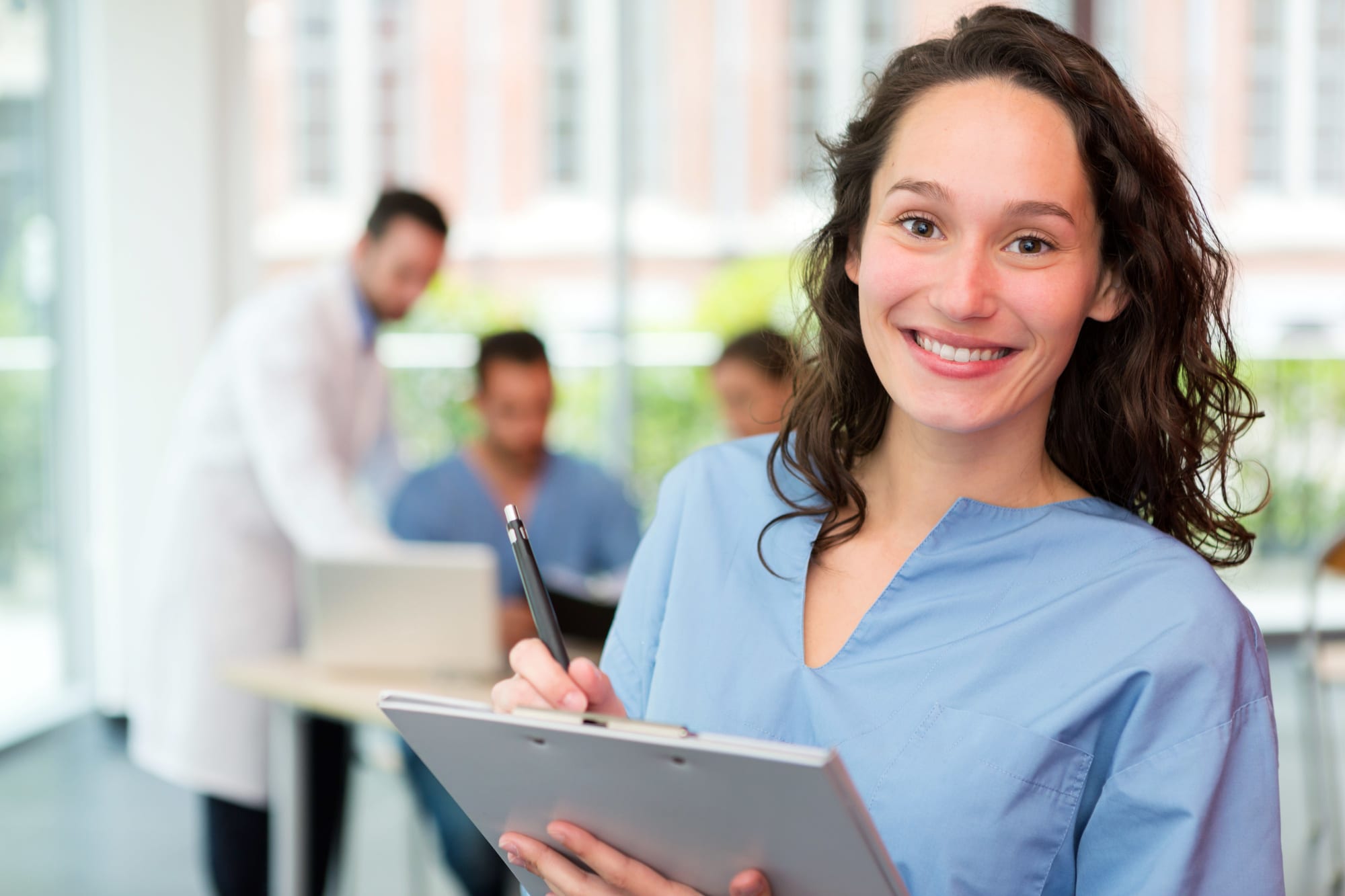 4 Reasons to Hire a Medical Office Answering Service for Your Practice